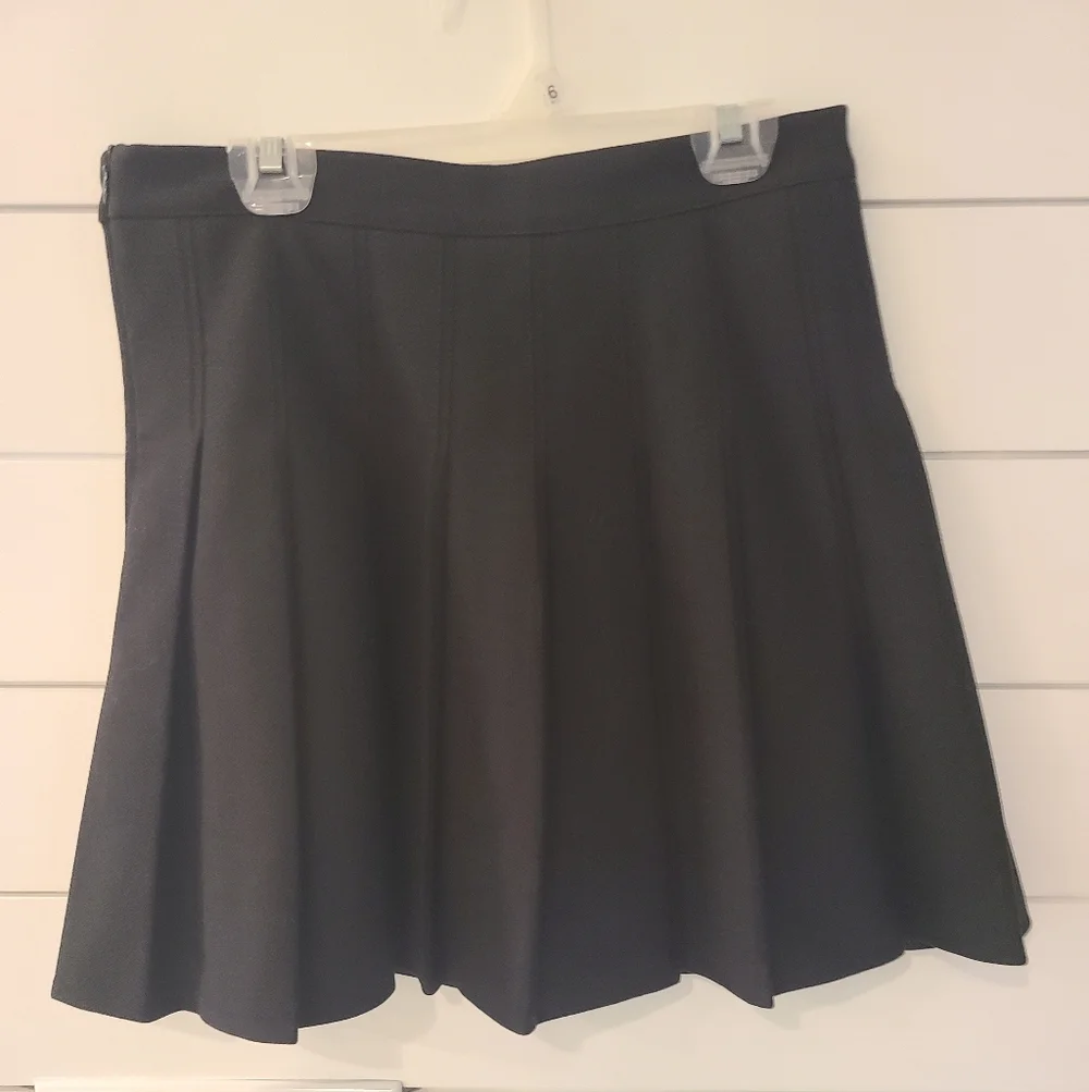 Black Pleated Skirt / Skort Girls Large